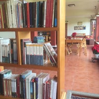 12/8/2015 tarihinde Samuel A.ziyaretçi tarafından LaLiLu - Librería y Café'de çekilen fotoğraf