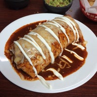 รูปภาพถ่ายที่ Plazuelas Mexican Restaurant โดย Todd S. เมื่อ 8/26/2015