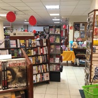 Photo taken at Librería Maranatha by Jabes M. on 2/7/2017