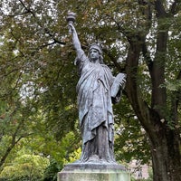 Photo taken at Statue de la Liberté by Ivan G. on 10/1/2022