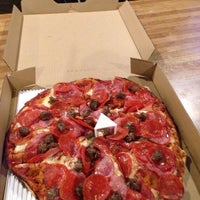 Das Foto wurde bei Fultano&amp;#39;s Pizza von Paul I. am 10/13/2013 aufgenommen