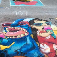 2/25/2017 tarihinde Bill H.ziyaretçi tarafından Street Painting Festival in Lake Worth, FL'de çekilen fotoğraf