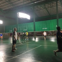 Photo taken at P P Badminton by ต๊อดติ พ. on 2/25/2017