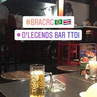 Foto tirada no(a) D Legends bar por Stewart T. em 6/22/2018