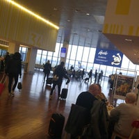 Foto tirada no(a) Aeroporto di Orio al Serio &amp;quot;Il Caravaggio&amp;quot; (BGY) por Muhammer E. em 11/29/2017