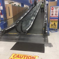 8/11/2018 tarihinde Michael B.ziyaretçi tarafından Walmart Supercentre'de çekilen fotoğraf