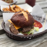 9/7/2017에 John W.님이 American Wild Burger에서 찍은 사진