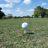 รูปภาพถ่ายที่ Palmetto Golf Course โดย Frank L. เมื่อ 3/30/2013