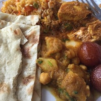 4/17/2015 tarihinde Denee H.ziyaretçi tarafından Moghul Fine Indian Cuisine'de çekilen fotoğraf