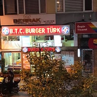 Photo taken at B.T.C Burger Türk by bozomota53 on 11/24/2016