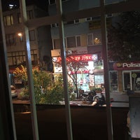 Photo taken at B.T.C Burger Türk by bozomota53 on 10/6/2016