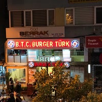 Photo taken at B.T.C Burger Türk by bozomota53 on 11/8/2016