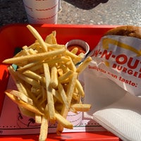 Photo taken at In-N-Out Burger by Carmen D. on 11/6/2019