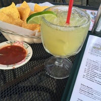 Снимок сделан в Azteca Mexican Restaurant Matthews пользователем Carmen D. 9/13/2016