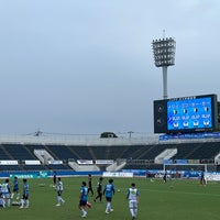 ニッパツ三ツ沢球技場 メインスタンド Estadio De Futbol En 神奈川区