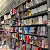 Photo taken at Books Kinokuniya by Nobara F. on 10/22/2022