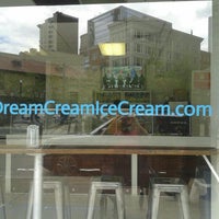 Foto tomada en Dream Cream Ice Cream  por Shadow C. el 5/4/2016