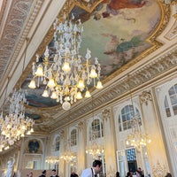 Photo taken at Le Restaurant du Musée d&amp;#39;Orsay by Yana B. on 12/28/2022