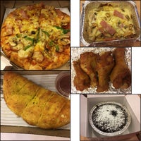 Photo taken at Domino&amp;#39;s Pizza by ℝ•𝕆•𝕊•𝔼® on 4/22/2017