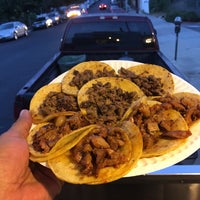 Photo taken at Tacos El 5 by Jürgen on 7/25/2017