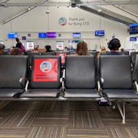 Photo taken at Gate 2 by Noelle L. on 5/10/2022