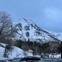 Photo taken at Sundance Mountain Resort by Jeff W. on 1/8/2022