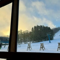 Foto tomada en HoliMont Ski Area  por Chelle . el 1/15/2024