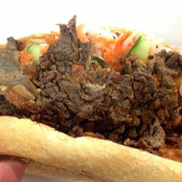 Photo taken at Big D&amp;#39;s Grub Truck by Chelle . on 1/14/2013