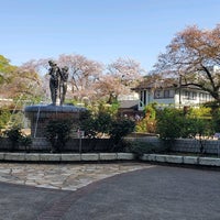 Photo taken at 里見公園 by yasnori o. on 4/10/2022