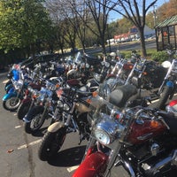 Foto scattata a Patriot Harley-Davidson da ThriveWithDorey.Le-Vel.com il 10/29/2016