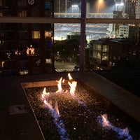 Снимок сделан в Level 9 Rooftop Bar &amp;amp; Lounge пользователем Sean M. 9/14/2022