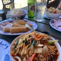 Foto scattata a Kwanjai Thai Cuisine da Sean M. il 7/26/2021