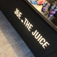 Photo taken at JOE &amp;amp; THE JUICE by Hannes on 8/24/2017