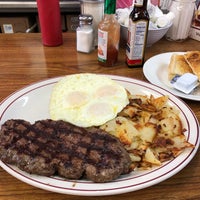 Photo taken at Vickie&amp;#39;s Diner by Tanya B. on 10/6/2018