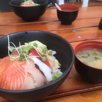 Photo taken at Hashi Japanese Kitchen by おおもり on 6/17/2017