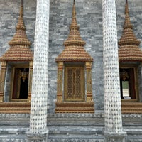 Photo taken at Wat Ratchapradit Sathitmahasimaram by Aik S. on 12/10/2023