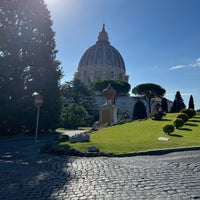 Photo taken at Giardini Vaticani by Roy M. on 10/4/2022