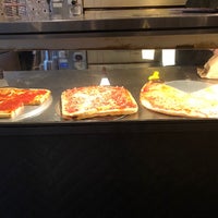 3/14/2018にBlancaがRenaldi&amp;#39;s Pizzaで撮った写真
