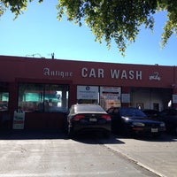 Foto tirada no(a) Antique Car Wash por Seanemac em 2/1/2014