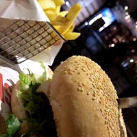 Das Foto wurde bei Meatballs Burger House von Elif Ç. am 10/24/2018 aufgenommen