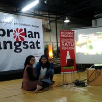 Photo taken at Rumah Langsat by Titiw A. on 11/6/2012
