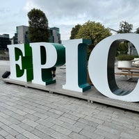 รูปภาพถ่ายที่ EPIC The Irish Emigration Museum โดย St C. เมื่อ 7/22/2023
