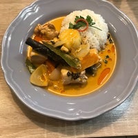 Снимок сделан в Big Mango, Thai Restaurant пользователем Michał C. 8/16/2018