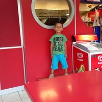 Photo taken at Domino&amp;#39;s Pizza by Serkan A. on 7/30/2016