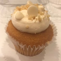 Photo taken at CamiCakes Cupcakes by A. L. on 10/21/2017