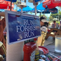 Photo taken at Bubba Gump Shrimp Co. by Luis O. on 7/5/2022