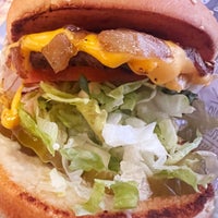 Photo taken at The Habit Burger Grill by Andrew on 2/14/2024