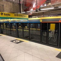 Photo taken at Estação Pinheiros (Metrô) by Luís Fernando M. on 9/17/2018