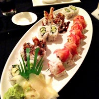 Photo taken at Enn Japanese Restaurant and Sushi Bar by Becky R. on 3/8/2013