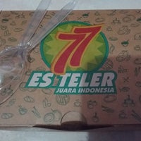 Review Es Teler 77